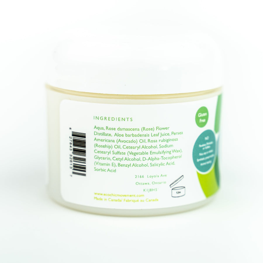 All natural skincare ingredients are listed on the back of a tub of natural face moisturizer for dry skin